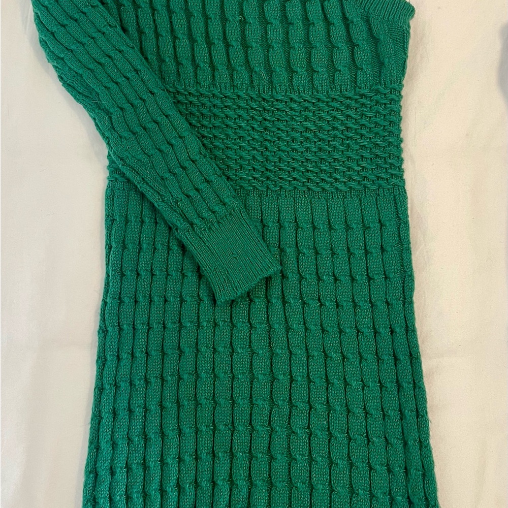 Green One-Shoulder Dress - Picture 5 of 5